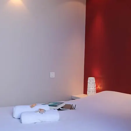 Cote Square Apartment